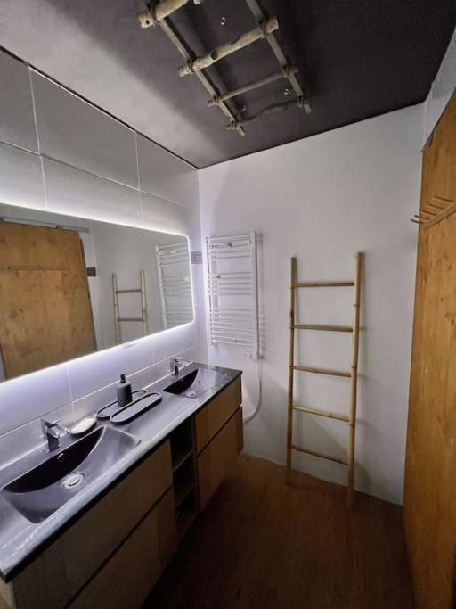 Appartement, 3 Chambres, Vue Panoramique, Parking, Acces Ville Бриньол Екстериор снимка